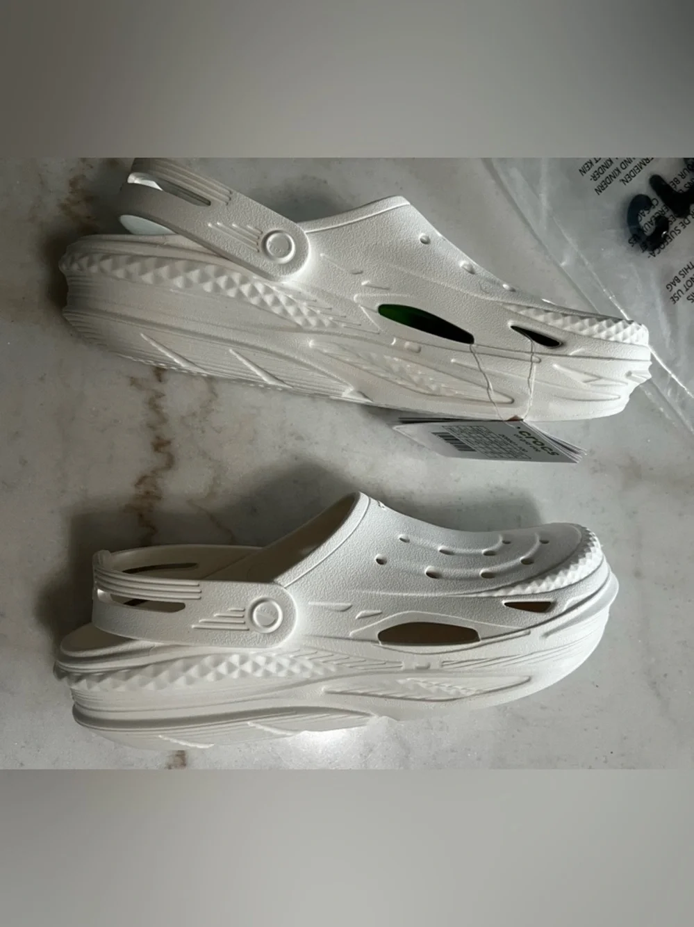 Crocs Off Grid UNISEX Clog White Mens Size 8 Women’s Size 10 - Picture 11 of 14